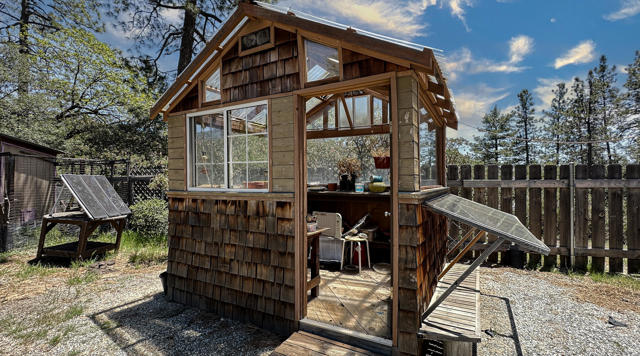 26748 Mcmahan, Idyllwild CA: https://media.crmls.org/mediaz/ac29e1c1-b6c8-4f22-a752-8c5656ad3b7c.jpg