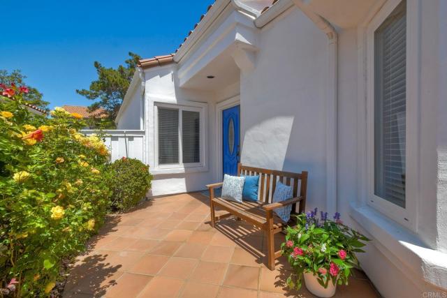 4956 Lamia Way, Oceanside CA: https://media.crmls.org/mediaz/ac2a15c5-abe4-4d3e-bac7-c3e843ee897a.jpg