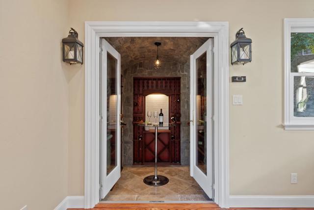 Image 16 of 61 For 12979 Foothill Lane