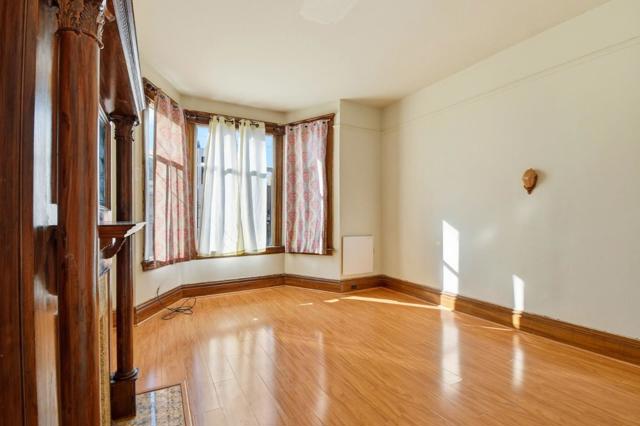 21182122 Mason Street, San Francisco CA: https://media.crmls.org/mediaz/ac2a8aea-6e3d-4496-b07d-30db583b55b7.jpg