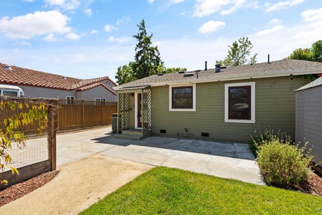 870 N 5th Street, San Jose CA: https://media.crmls.org/mediaz/ac2aa6a8-230a-494c-a3d1-7334b812715f.jpg
