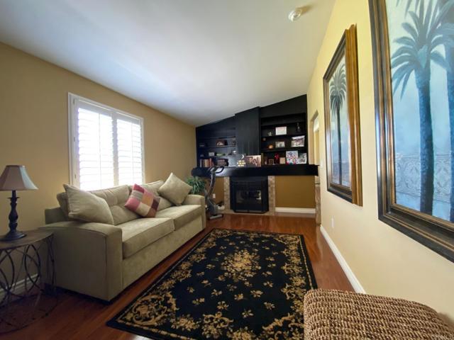 11851 Riverside Dr, Lakeside CA: https://media.crmls.org/mediaz/ac2be979-da65-481c-b4f5-eb8bfca05351.jpg
