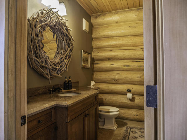 61072 Devils Ladder Road, Mountain Center CA: https://media.crmls.org/mediaz/ac2c52f2-3d7d-40cd-9444-8e60d0ed6058.jpg