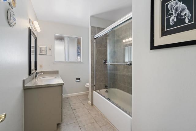 2592 Caballo Ranchero Dr, Diablo CA: https://media.crmls.org/mediaz/ac2ca12d-898f-4626-a3d8-9e51fa76be68.jpg