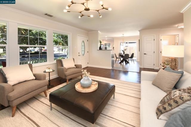 1818 Granada Dr, Concord CA: https://media.crmls.org/mediaz/ac2d376d-b2a0-496d-a716-5d86e2126991.jpg