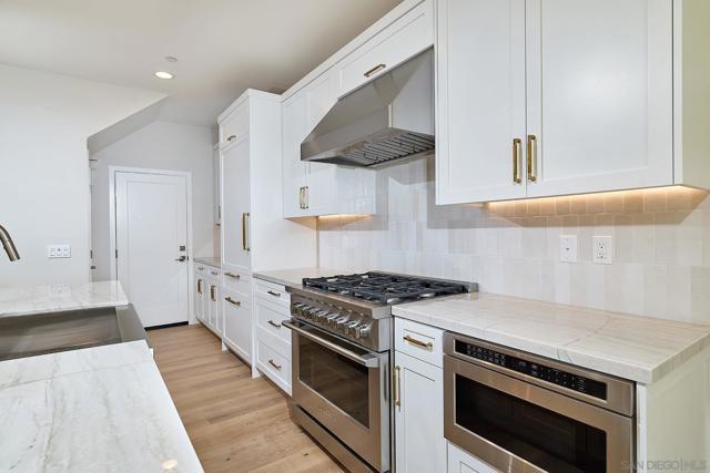 563 N Vulcan Ave, Encinitas CA: https://media.crmls.org/mediaz/ac2d96a3-45db-48f7-a6ed-1364b714af9e.jpg