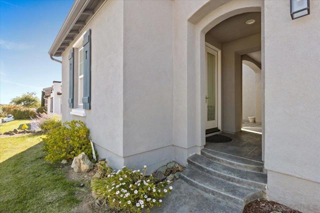 864 Orion Way, San Marcos CA: https://media.crmls.org/mediaz/ac2dad3e-f180-4236-a8aa-d34cbf3313a3.jpg