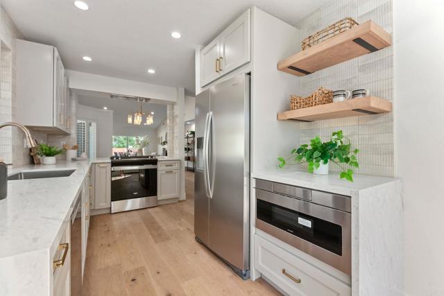 1523 Camino Linda Drive, San Marcos CA: https://media.crmls.org/mediaz/ac2e13c3-f625-421a-ab71-da5d15d91024.jpg