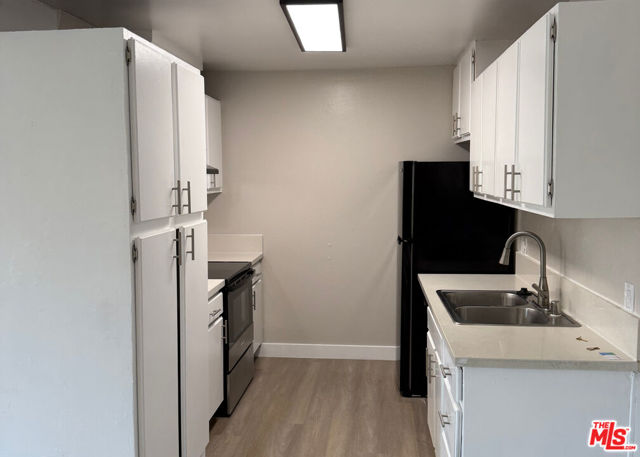 Image 5 of 12 For 1251 Placentia Avenue