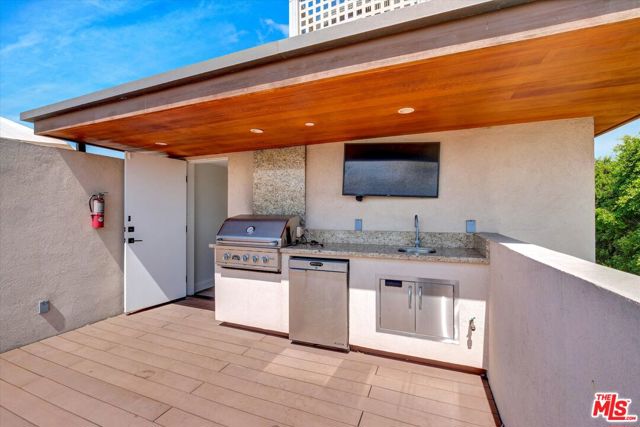1249 N Formosa Avenue, West Hollywood CA: https://media.crmls.org/mediaz/ac3064d2-82a5-4138-b3f9-241114a8693f.jpg
