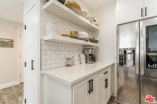 Drew Fenton | 520 S Barrington Avenue Los Angeles CA | MLS: 7436055