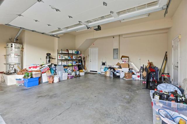 480 Winter Creek Way, Morgan Hill CA: https://media.crmls.org/mediaz/ac320f93-1332-48b1-a2e1-5fa81cfda0d5.jpg