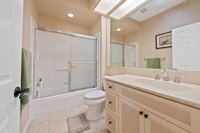 78123 Foxbrook Lane, Palm Desert CA: https://media.crmls.org/mediaz/ac322d89-6a58-4f51-b4aa-ac197a458d85.jpg