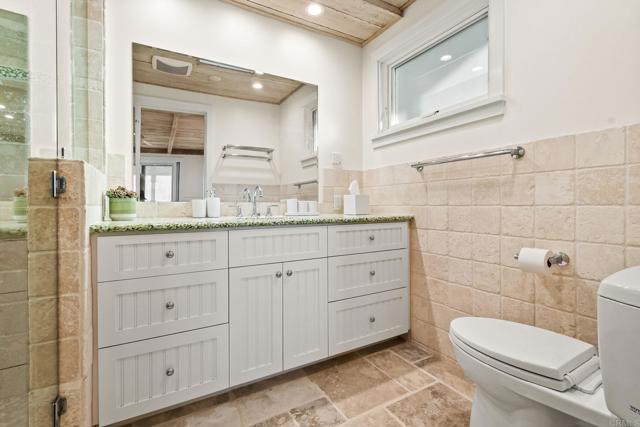 Detail Gallery Image 24 of 60 For 1615 Ocean Front St, San Diego,  CA 92107 - 2 Beds | 2 Baths