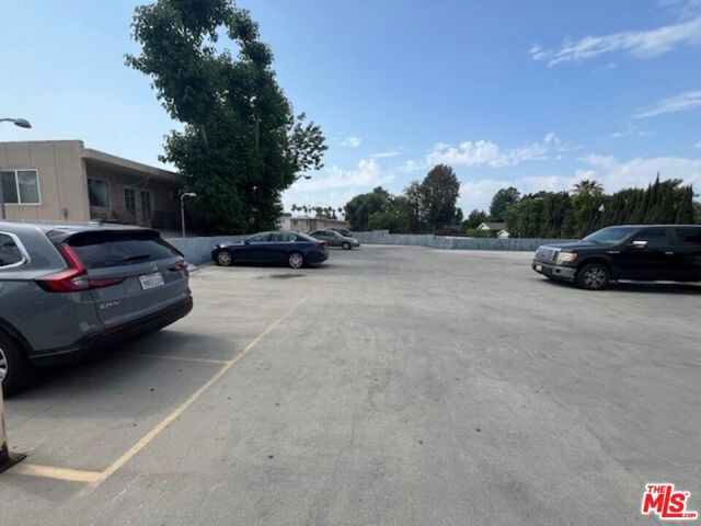 8567 Balboa Boulevard, Northridge CA: https://media.crmls.org/mediaz/ac32f91e-8e6f-4986-a0b6-55c66d4d13b3.jpg