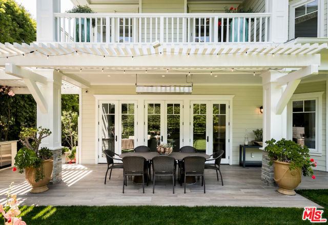 Drew Fenton | 456 N Bowling Green Way Los Angeles CA | MLS: 7251586