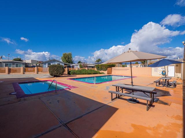 49 Blanca Lane, Watsonville CA: https://media.crmls.org/mediaz/ac338b8a-0f66-4bb9-932a-929cff9a95e8.jpg