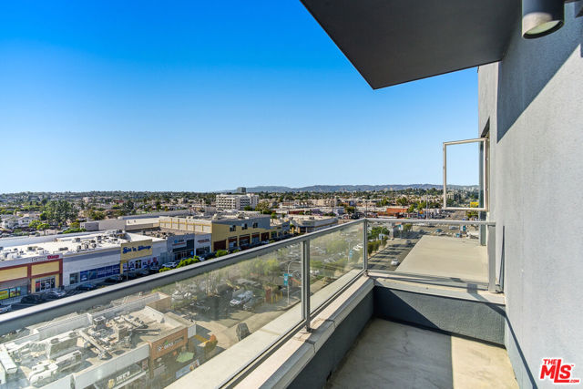 10601 Washington Boulevard, Culver City CA: https://media.crmls.org/mediaz/ac33bed0-da9c-4347-8101-d3699126321a.jpg