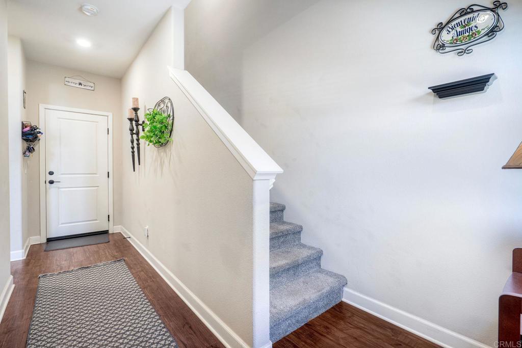 1576 Castillo Way - photo 3