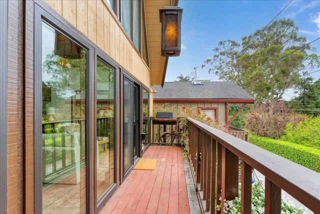 208 Brook Avenue, Santa Cruz CA: https://media.crmls.org/mediaz/ac349c41-c292-4ddd-9823-591be00e2772.jpg
