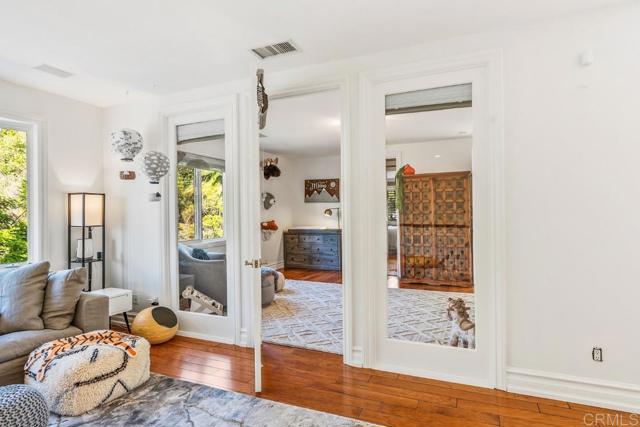 7345 Vista Rancho Ct, Rancho Santa Fe CA: https://media.crmls.org/mediaz/ac35c52a-bbd6-47b0-b3d0-545ee52f1420.jpg