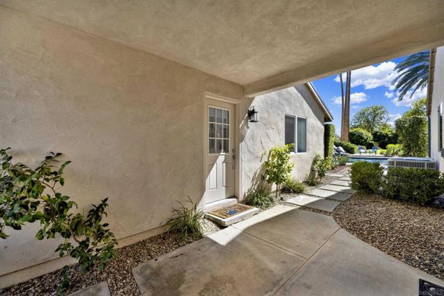 14265 Sandhill Rd, Poway CA: https://media.crmls.org/mediaz/ac36348c-3122-40a3-a0bd-ab0fceea4546.jpg