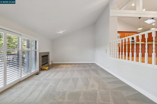 20 Broadmoor St, Moraga CA: https://media.crmls.org/mediaz/ac3682e6-559e-41b6-af2a-72324a9d3420.jpg
