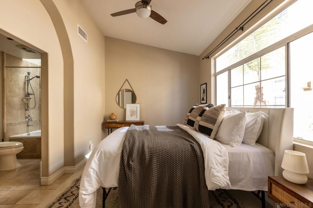 MLS #250045027SD image #15