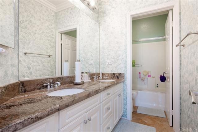 2792 Rambling Vistas Road, Chula Vista CA: https://media.crmls.org/mediaz/ac36afdc-0d87-4c4f-bb74-f83cbbf4d73b.jpg