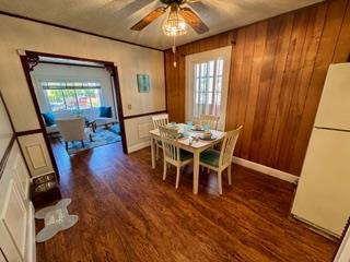 2727 Blenheim Avenue, Redwood City CA: https://media.crmls.org/mediaz/ac370e36-8fb1-4d57-8d30-3ac2504f8e70.jpg