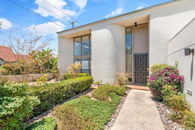 3112 North Mountain View Drive, San Diego CA: https://media.crmls.org/mediaz/ac37403c-eab3-4bf0-90f8-8e8876881d82.jpg
