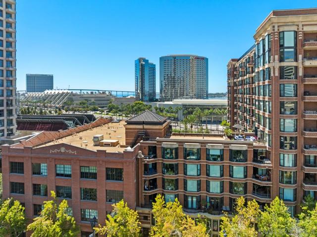 500 W Harbor Dr, San Diego CA: https://media.crmls.org/mediaz/ac377967-c281-4feb-9802-d431c7eeac72.jpg