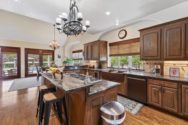 12315 Harding Avenue, San Martin CA: https://media.crmls.org/mediaz/ac3815f6-7280-4942-9a2a-91ac0c4ff2fd.jpg