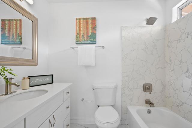 Image 21 of 30 For 822 Lakebird Drive