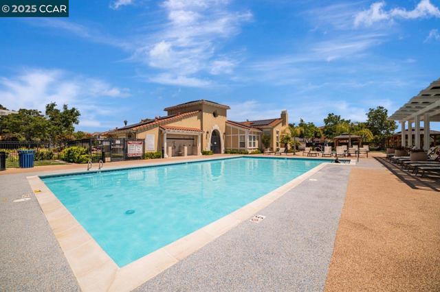 7840 Stoneleaf Drive, San Ramon CA: https://media.crmls.org/mediaz/ac38fdb4-e401-49d2-9da0-2409688f4612.jpg