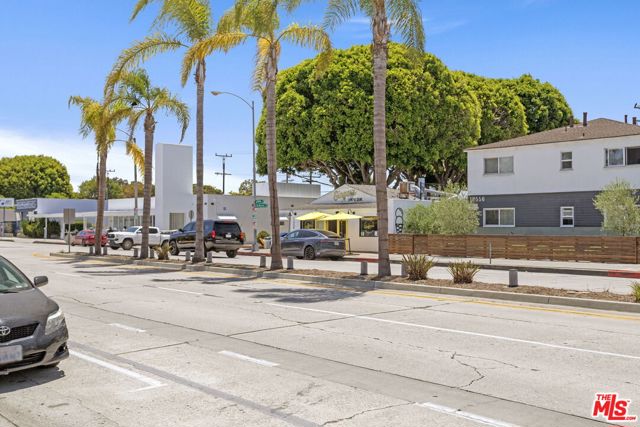 4030 Boise Avenue, Los Angeles CA: https://media.crmls.org/mediaz/ac38ff7e-4ea3-482c-acb7-9341e742f719.jpg