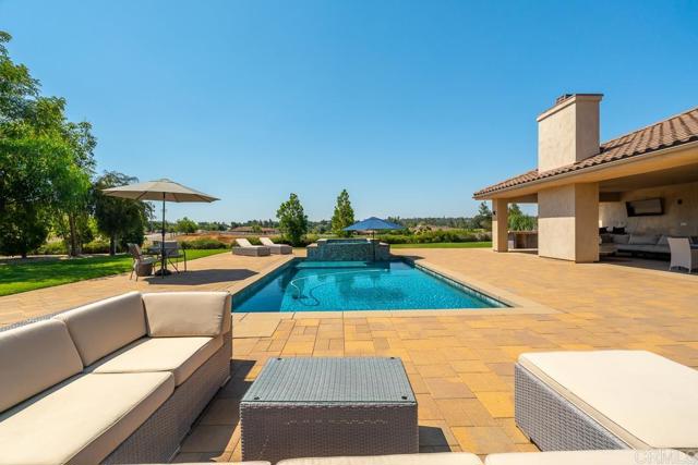 Detail Gallery Image 10 of 56 For 955 Heritage Ranch Rd, Ramona,  CA 92065 - 4 Beds | 3/1 Baths