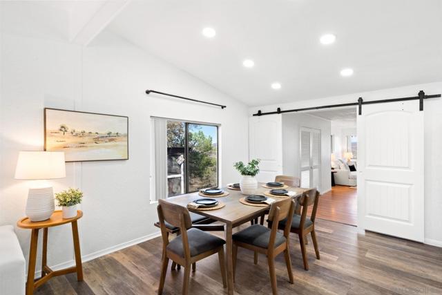 40110 Angora Ln, Temecula CA: https://media.crmls.org/mediaz/ac3a2b75-a4ec-4399-9208-e20ace897382.jpg