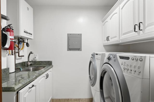 Image 33 of 52 For 4693 Ashby Street