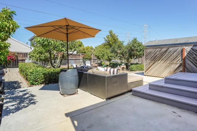 16 N Rochester Street, San Mateo CA: https://media.crmls.org/mediaz/ac3ae0b7-ce11-419a-a528-d9a406044d6b.jpg