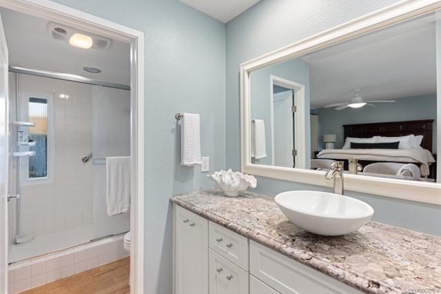 5719 Caminito Norte, La Jolla CA: https://media.crmls.org/mediaz/ac3bd051-edb9-4f7d-a955-a0ad78bd5f08.jpg