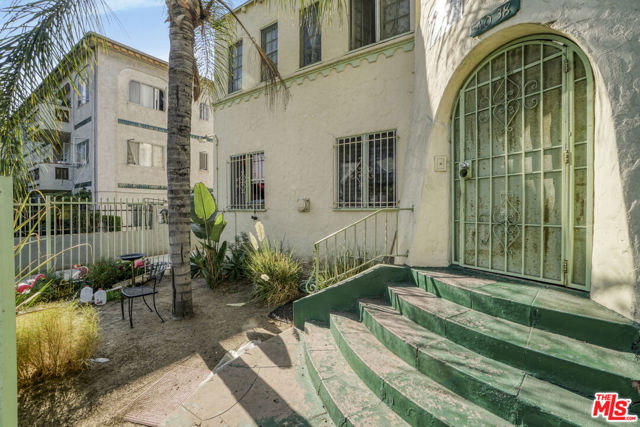 4038 Marathon Street, Los Angeles CA: https://media.crmls.org/mediaz/ac3d2911-3f74-4ce7-888a-3cce61bedd1e.jpg