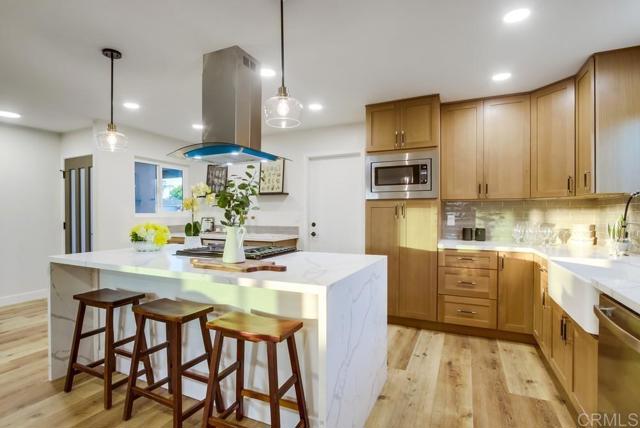 4214 Caledonia Drive, San Diego CA: https://media.crmls.org/mediaz/ac3d6254-9317-49d5-92d0-2ecab25a8447.jpg