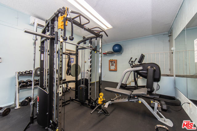 1242 S Barrington Avenue, Los Angeles CA: https://media.crmls.org/mediaz/ac3d7057-261e-400a-9683-c173d2256696.jpg
