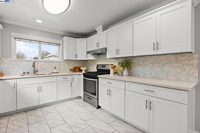 633 N P St, Livermore CA: https://media.crmls.org/mediaz/ac3d9154-005a-4b82-ab64-35032a229df5.jpg