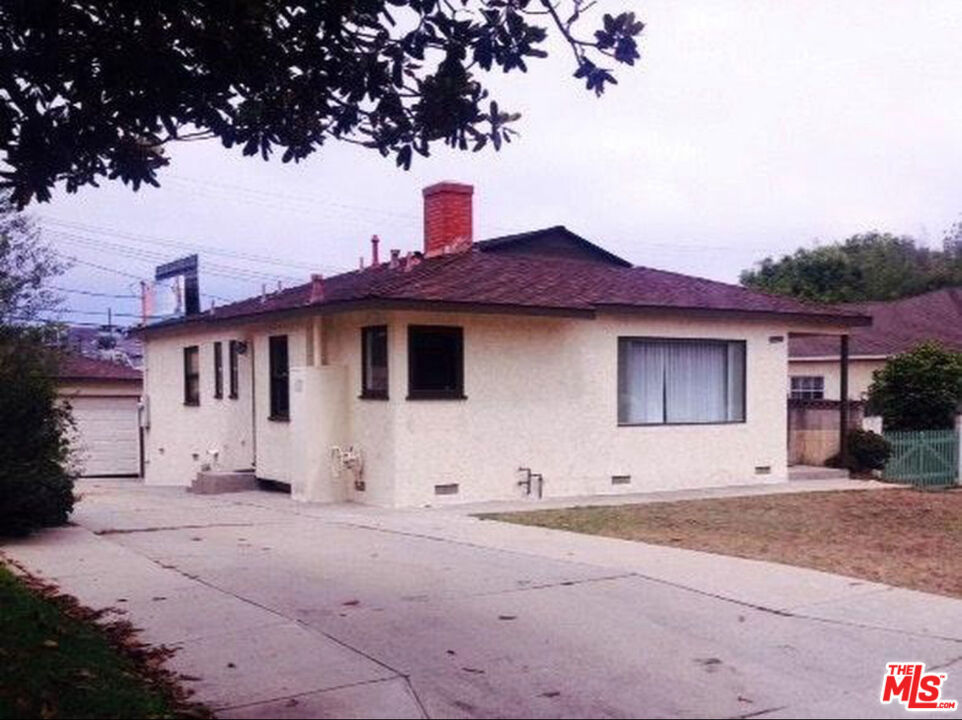 8320 Colegio Drive
