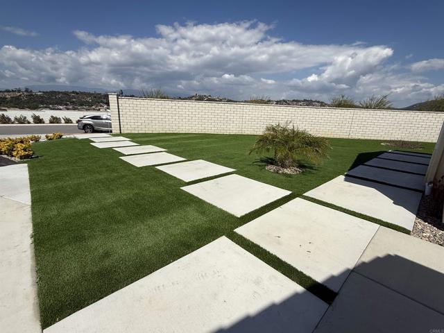 Detail Gallery Image 7 of 34 For 27983 Evergreen Way, Valley Center,  CA 92082 - 4 Beds | 2/1 Baths