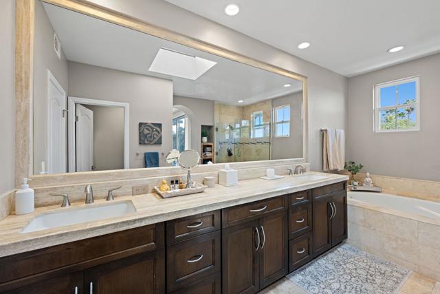 Detail Gallery Image 25 of 50 For 834 S Cedros, Solana Beach,  CA 92075 - 3 Beds | 2/1 Baths