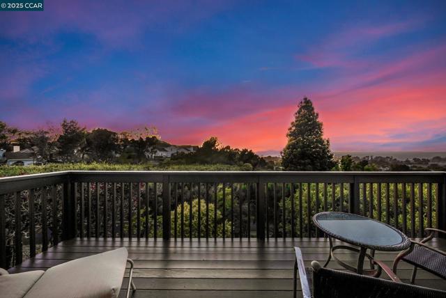 1310 Lewis Ln, Pinole CA: https://media.crmls.org/mediaz/ac404da1-c297-44d6-bee2-3ea5df3eb6ff.jpg