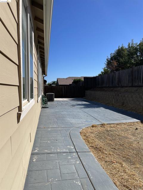 Image 21 of 24 For 3152 Jordan Way